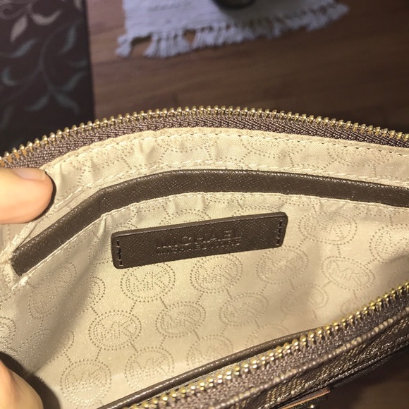 Michael Kors Wristlet - Picture 8 of 8